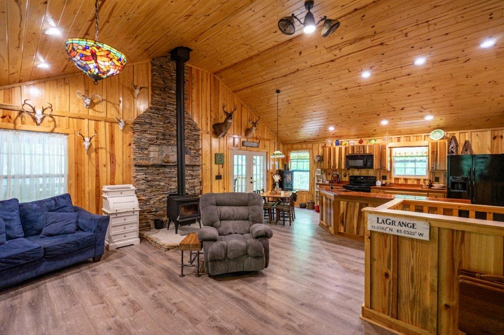 LaGrange, Georgia, 30240, United States, 2 Bedrooms Bedrooms, ,2 BathroomsBathrooms,Residential,For Sale,1865221