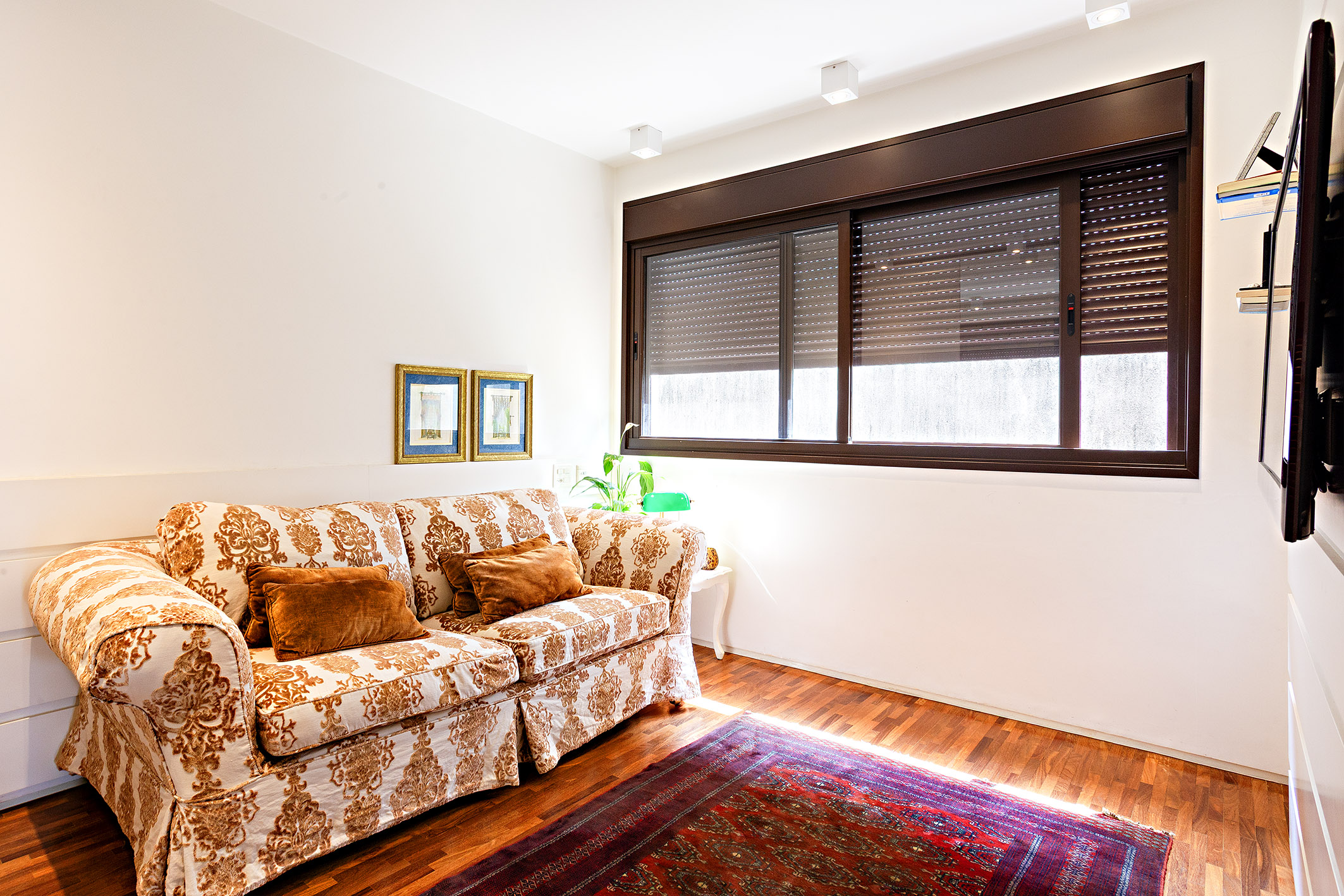  Contemporary residence with heated pool and integrated gourmet area - 物件實景