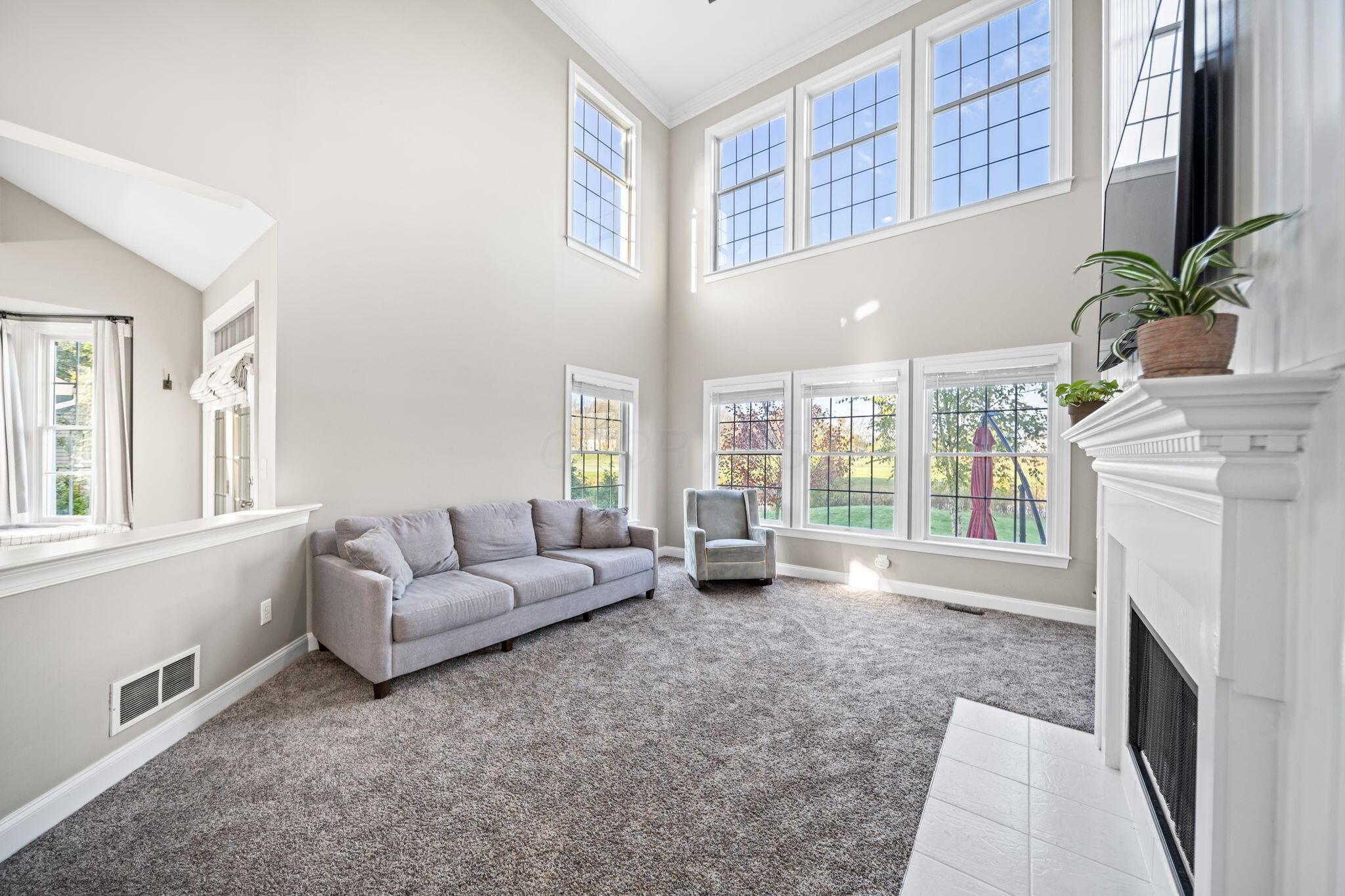 New Albany, Ohio, 43054, United States, 4 Bedrooms Bedrooms, ,3 BathroomsBathrooms,Residential,For Sale,1988234