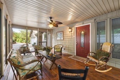 Young Harris, Georgia, 30582, United States, 2 Bedrooms Bedrooms, ,3 BathroomsBathrooms,Residential,For Sale,1940477