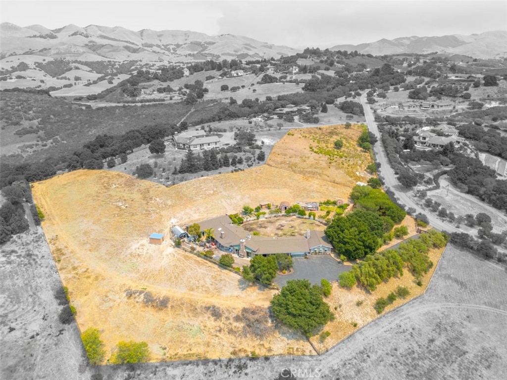 Arroyo Grande, California, 93420, United States, 5 Bedrooms Bedrooms, ,2 BathroomsBathrooms,Residential,For Sale,1982026