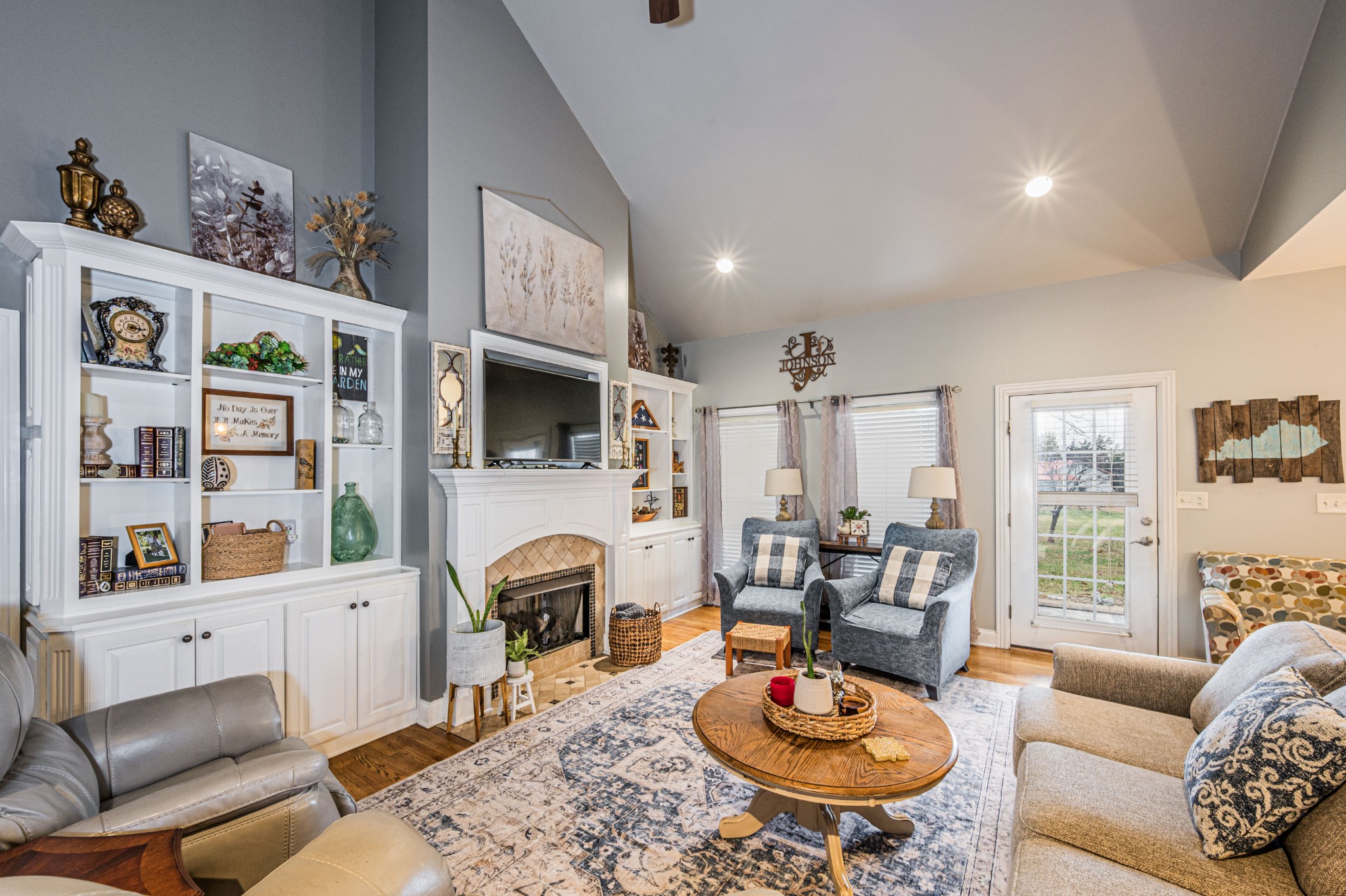 Scottsville, Kentucky, 42164, United States, 4 Bedrooms Bedrooms, ,4 BathroomsBathrooms,Residential,For Sale,2002114