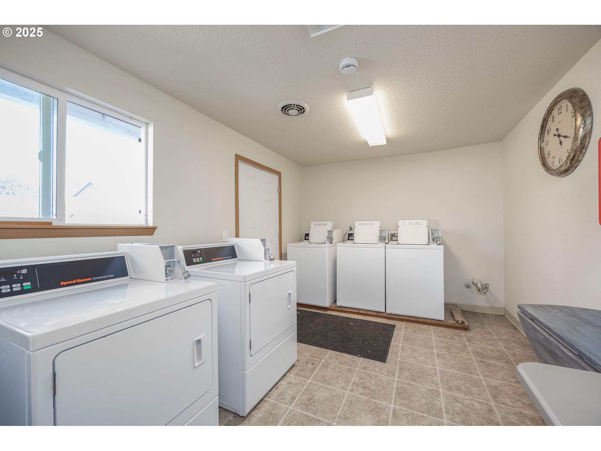 Centralia, Washington, 98531, United States, ,Residential,For Sale,1993494