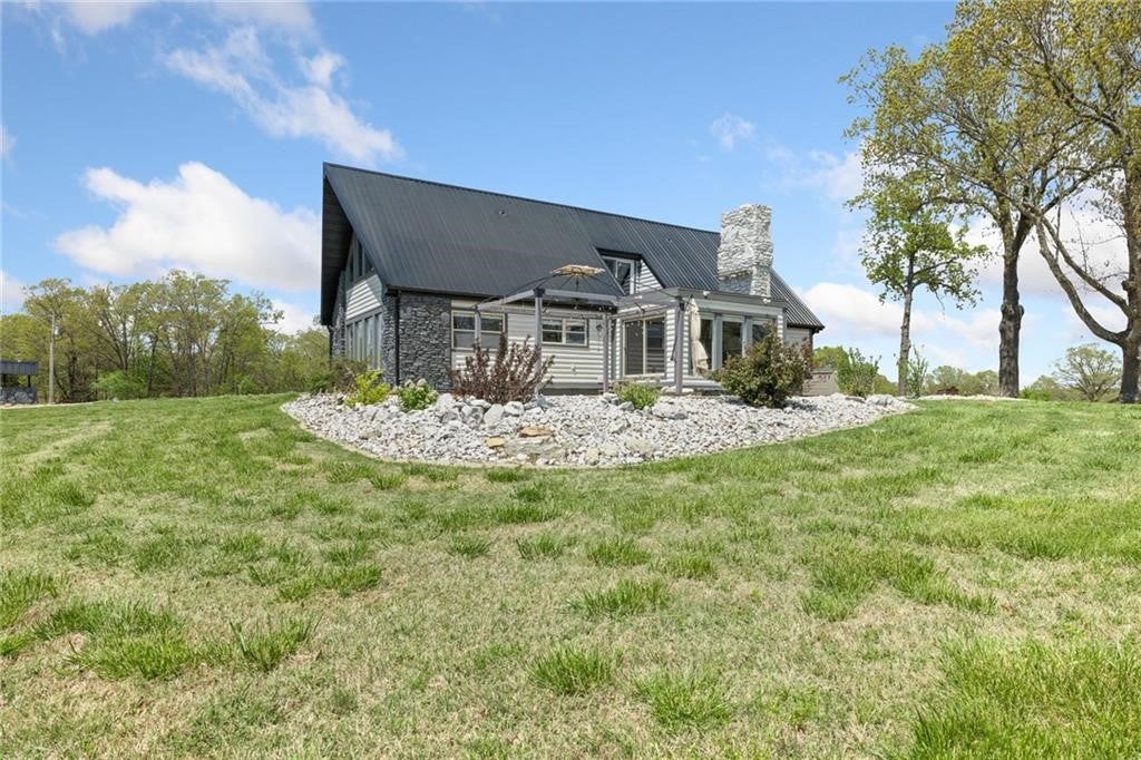 Harrison, Arkansas, 72601, United States, 4 Bedrooms Bedrooms, ,4 BathroomsBathrooms,Residential,For Sale,1993048