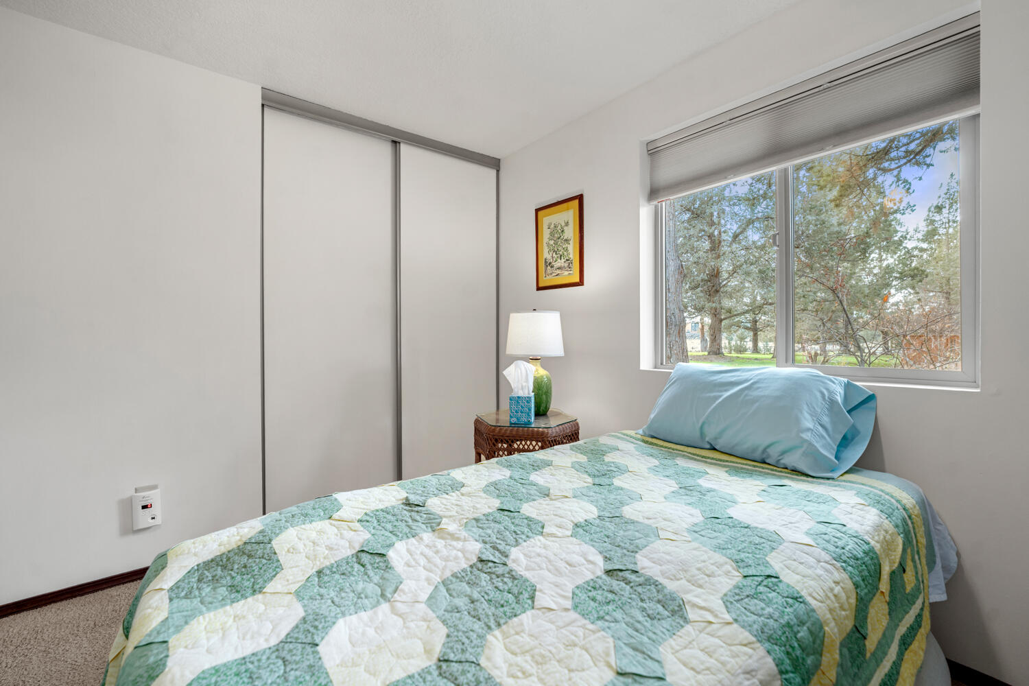 Bend, Oregon, 97702, United States, 2 Bedrooms Bedrooms, ,2 BathroomsBathrooms,Residential,For Sale,1991930