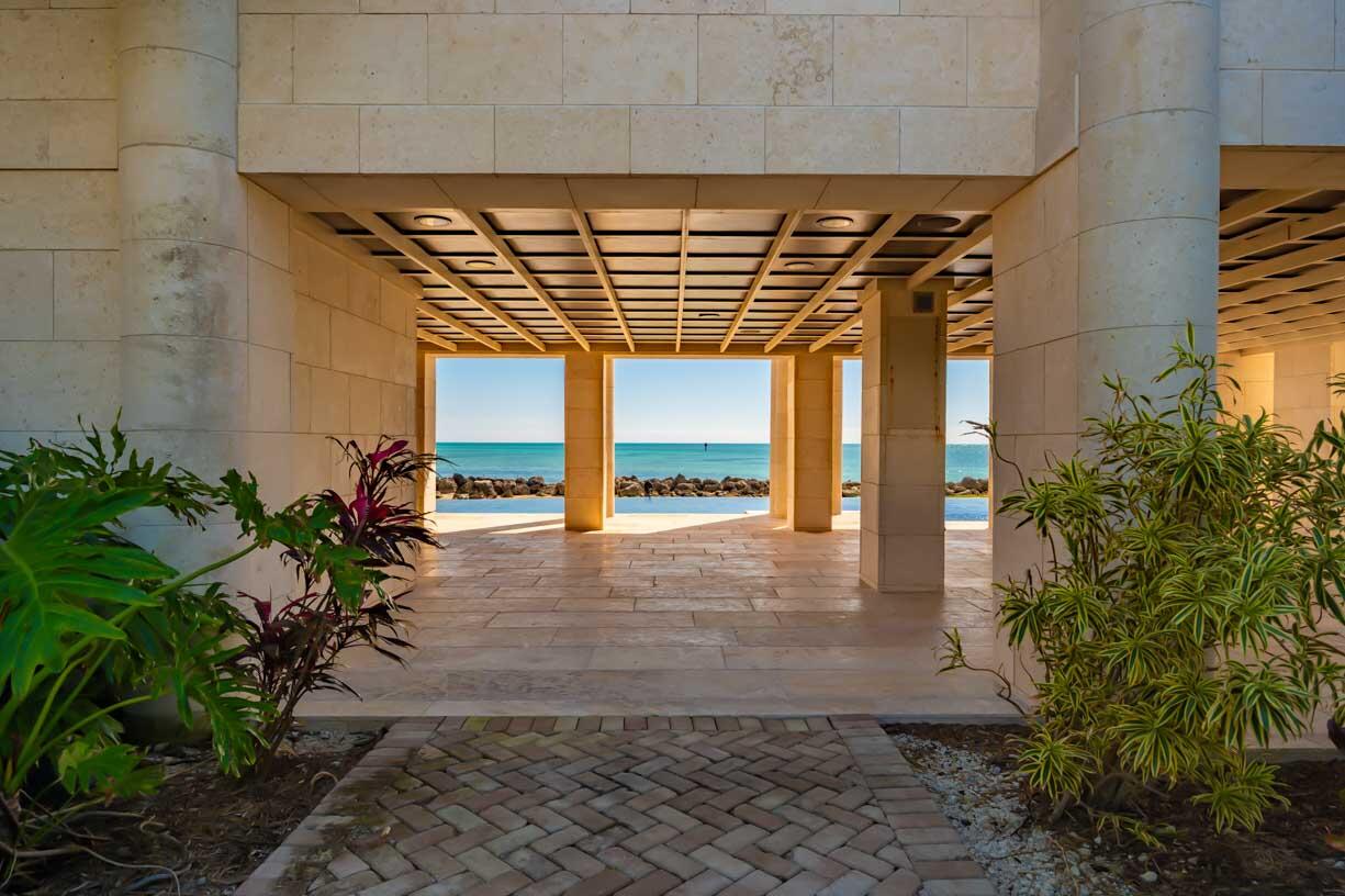 Duck, Florida, 33050, United States, 3 Bedrooms Bedrooms, ,4 BathroomsBathrooms,Residential,For Sale,1970637