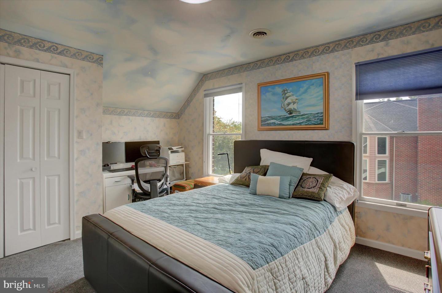 Chambersburg, Pennsylvania, 17202, United States, 5 Bedrooms Bedrooms, ,6 BathroomsBathrooms,Residential,For Sale,1989609