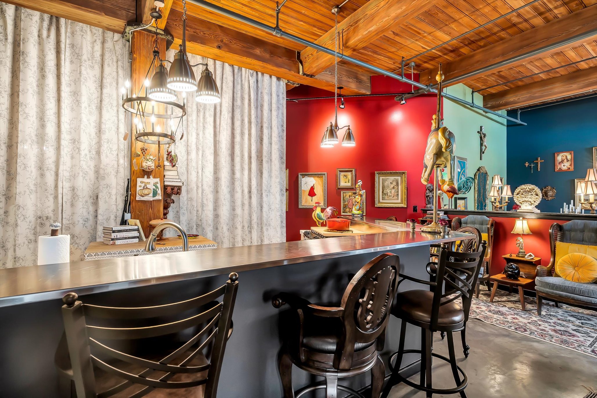  Experience Urban Elegance at Elder Shirt Lofts: A Luxurious Downtown Retreat - 物件實景