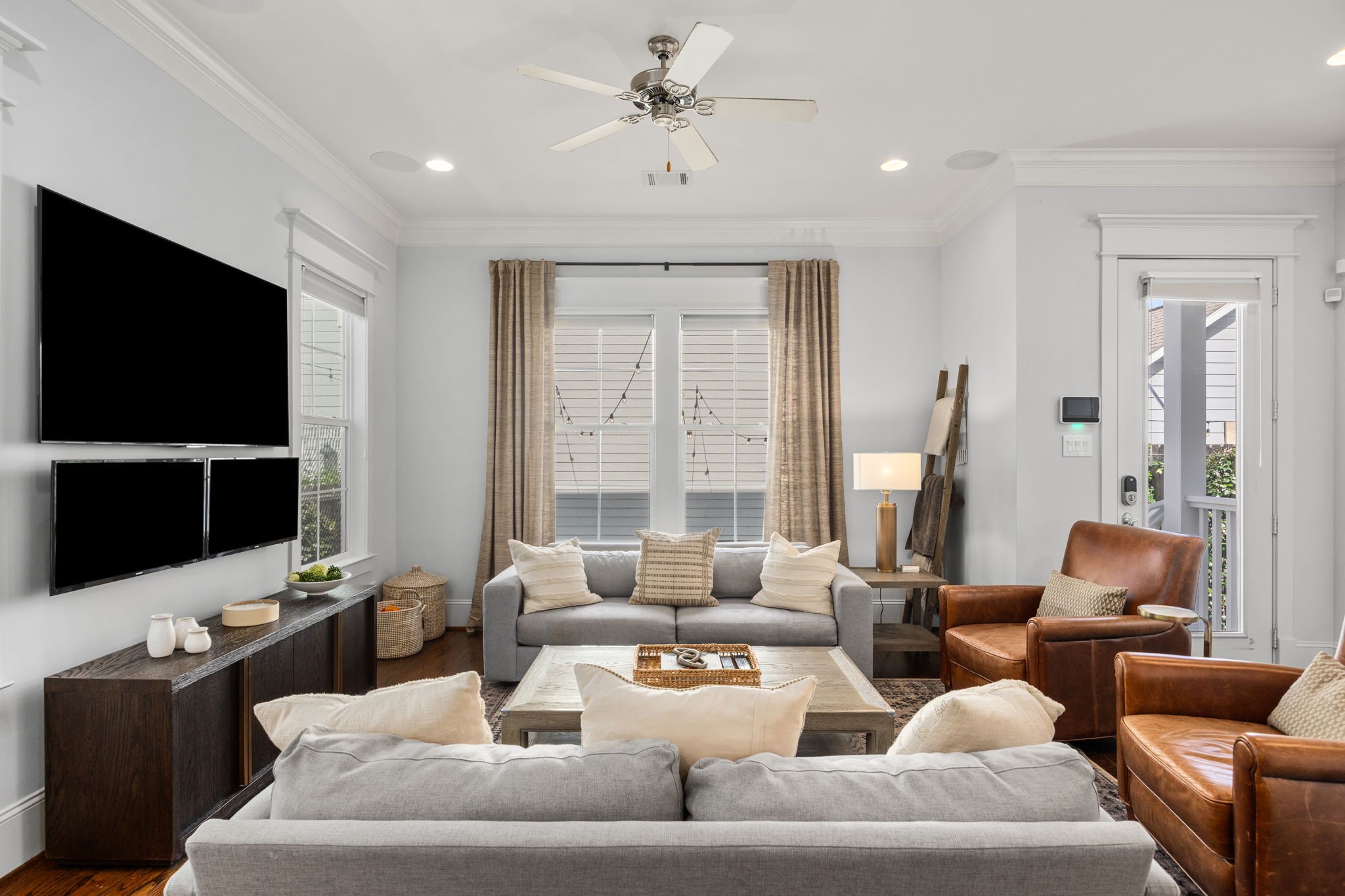  733 Ashland Street C - 物件實景