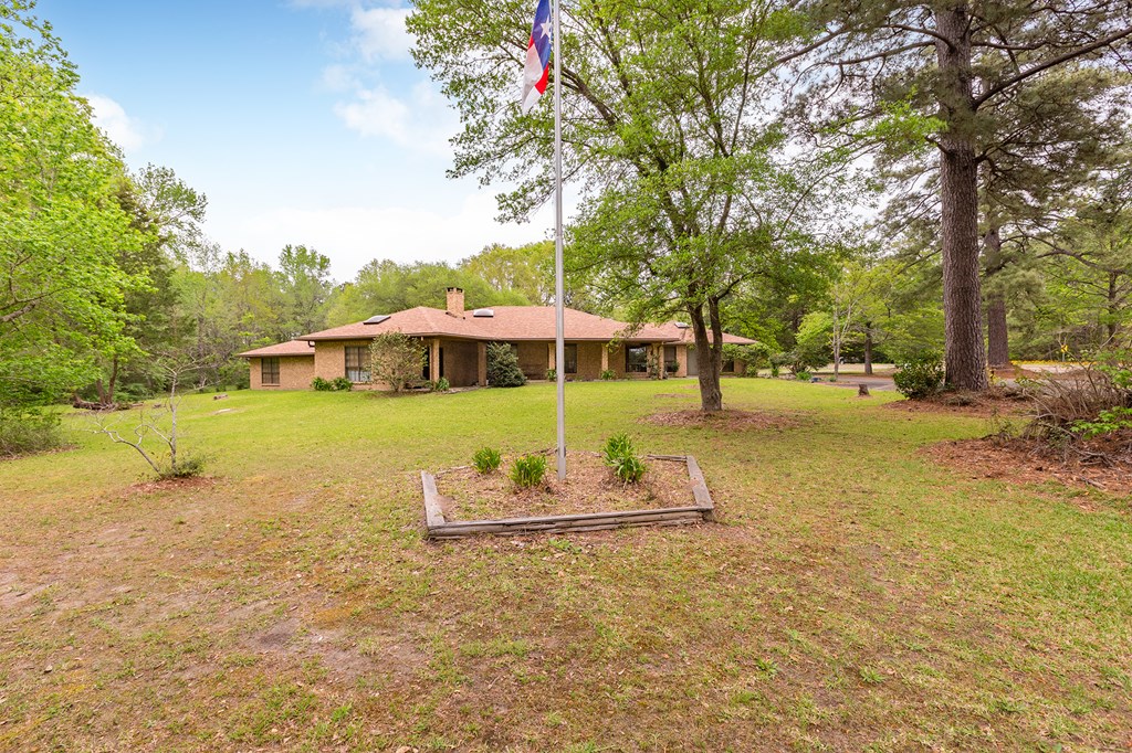 Pineland, Texas, 75968, United States, 4 Bedrooms Bedrooms, ,5 BathroomsBathrooms,Residential,For Sale,1983137