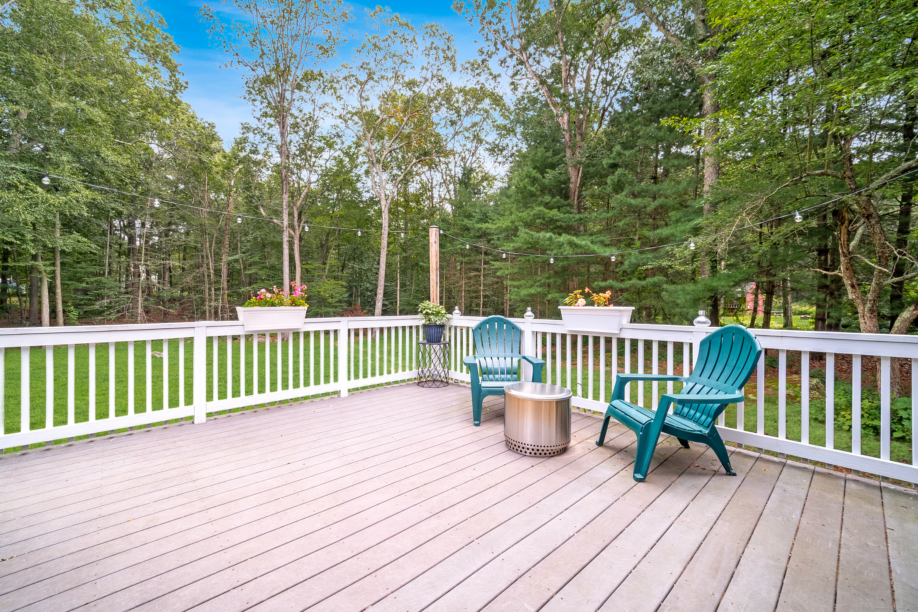 Clinton, Connecticut, 06413, United States, 3 Bedrooms Bedrooms, ,3 BathroomsBathrooms,Residential,For Sale,1939957