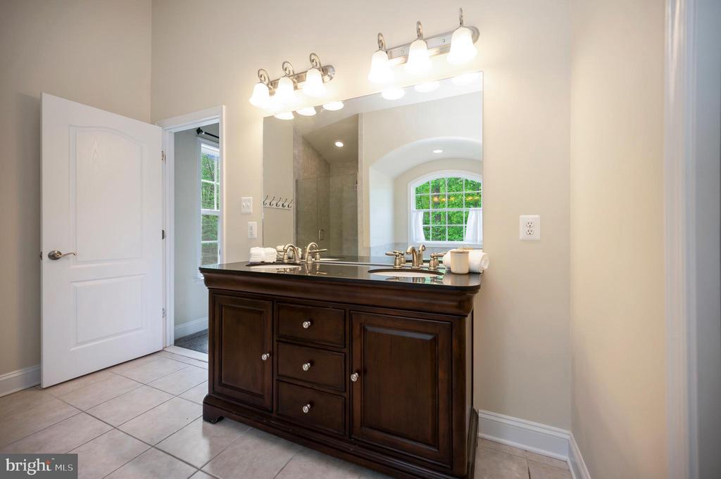 Stafford, Virginia, 22554, United States, 5 Bedrooms Bedrooms, ,5 BathroomsBathrooms,Residential,For Sale,2047982