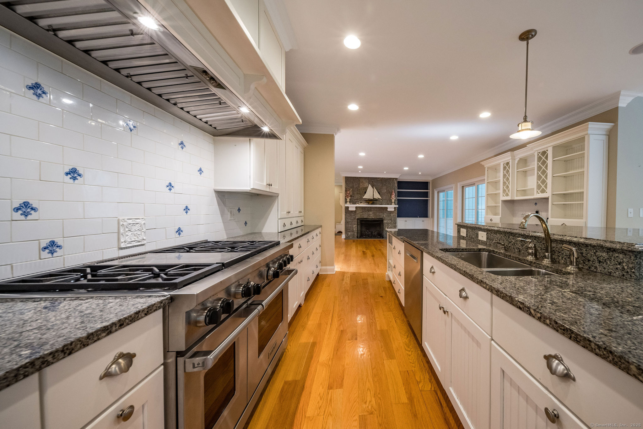 Madison, Connecticut, 06443, United States, 4 Bedrooms Bedrooms, ,4 BathroomsBathrooms,Residential,For Sale,1960564