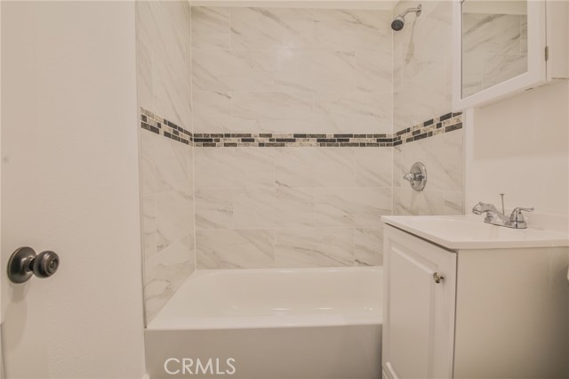 Los Angeles, California, 90061, United States, 2 Bedrooms Bedrooms, ,2 BathroomsBathrooms,Residential,For Sale,2000057