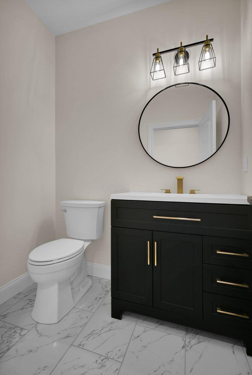 Thornville, Ohio, 43076, United States, 4 Bedrooms Bedrooms, ,4 BathroomsBathrooms,Residential,For Sale,1998970