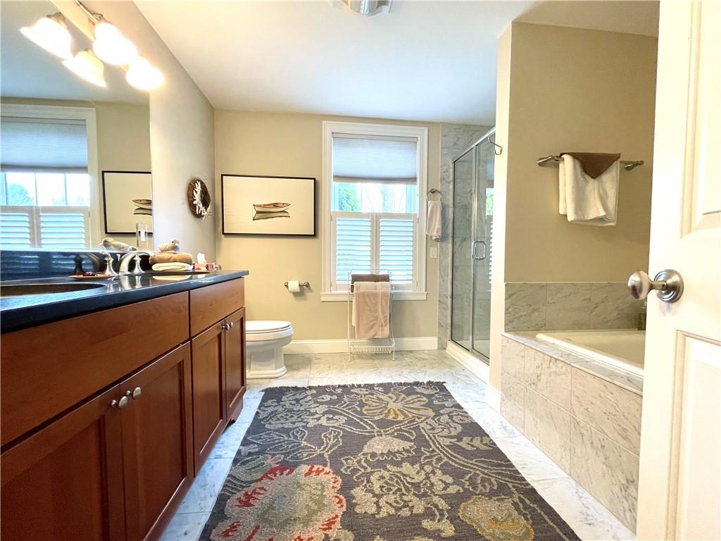 Tiverton, Rhode Island, 02878, United States, 2 Bedrooms Bedrooms, ,2 BathroomsBathrooms,Residential,For Sale,1928076