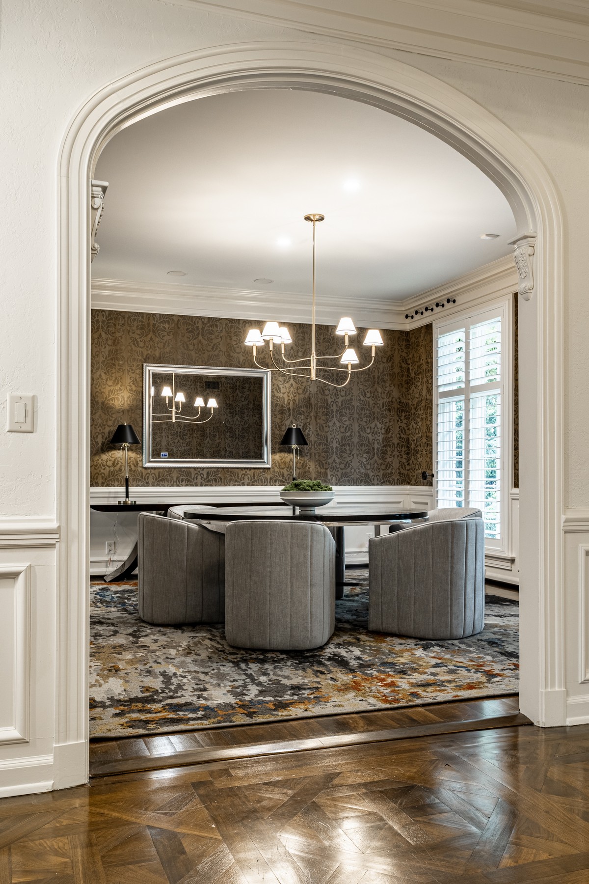  Distinguished Home Situated on a Premium Lot - 物件實景