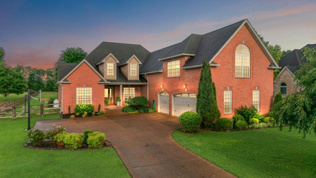 Mount Juliet, Tennessee, 37122, United States, 4 Bedrooms Bedrooms, ,3 BathroomsBathrooms,Residential,For Sale,1891571
