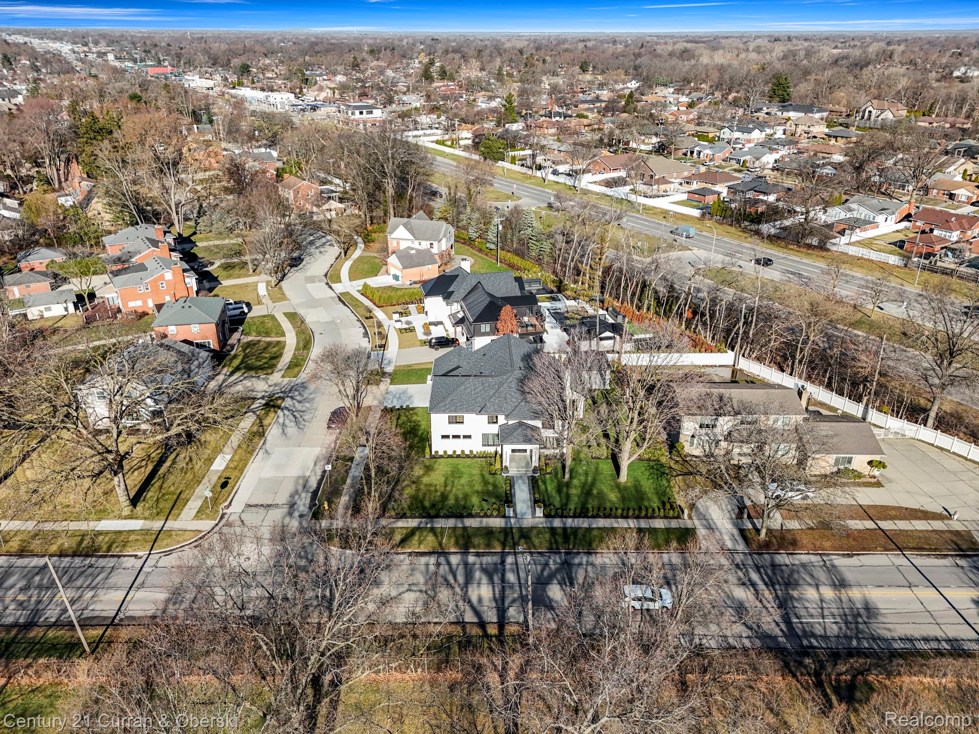 Dearborn, Michigan, 48128, United States, 5 Bedrooms Bedrooms, ,5 BathroomsBathrooms,Residential,For Sale,2030794