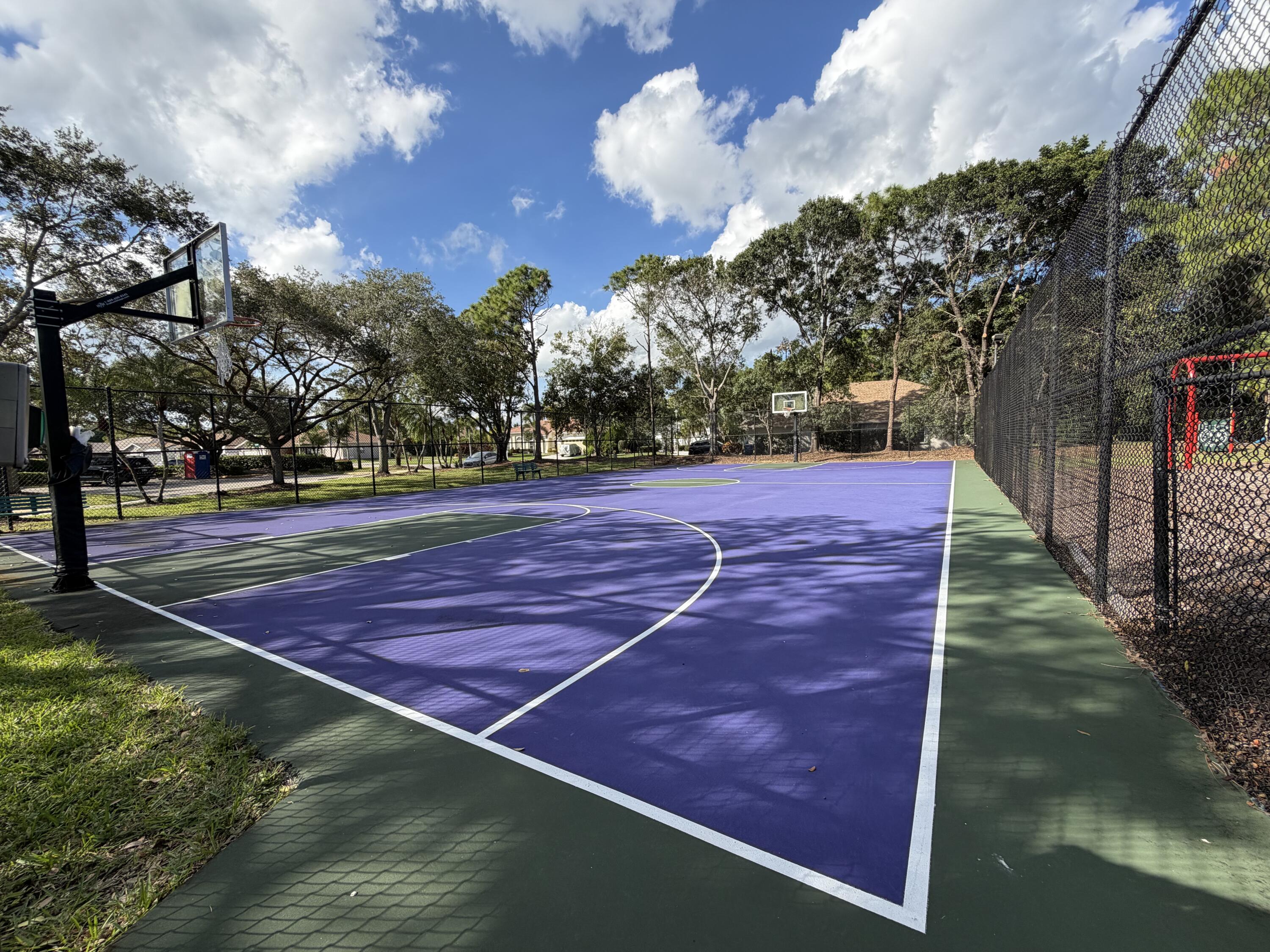 Royal Palm Beach, Florida, 33411, United States, 3 Bedrooms Bedrooms, ,2 BathroomsBathrooms,Residential,For Sale,1992913