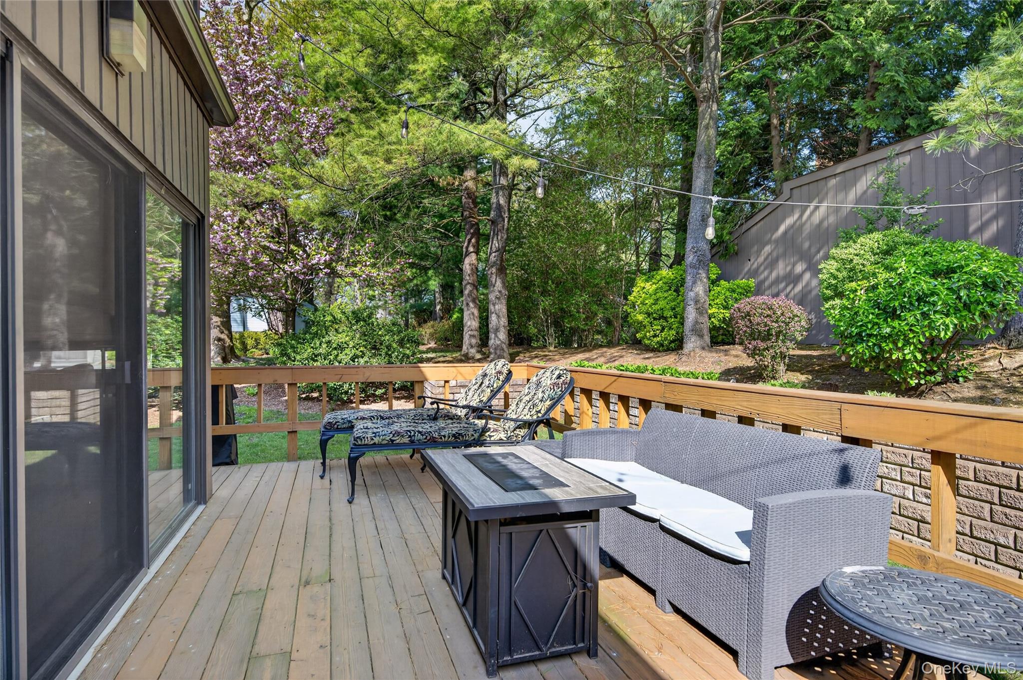  5 Pony Circle, Roslyn Heights, NY, 11577 - 物件實景