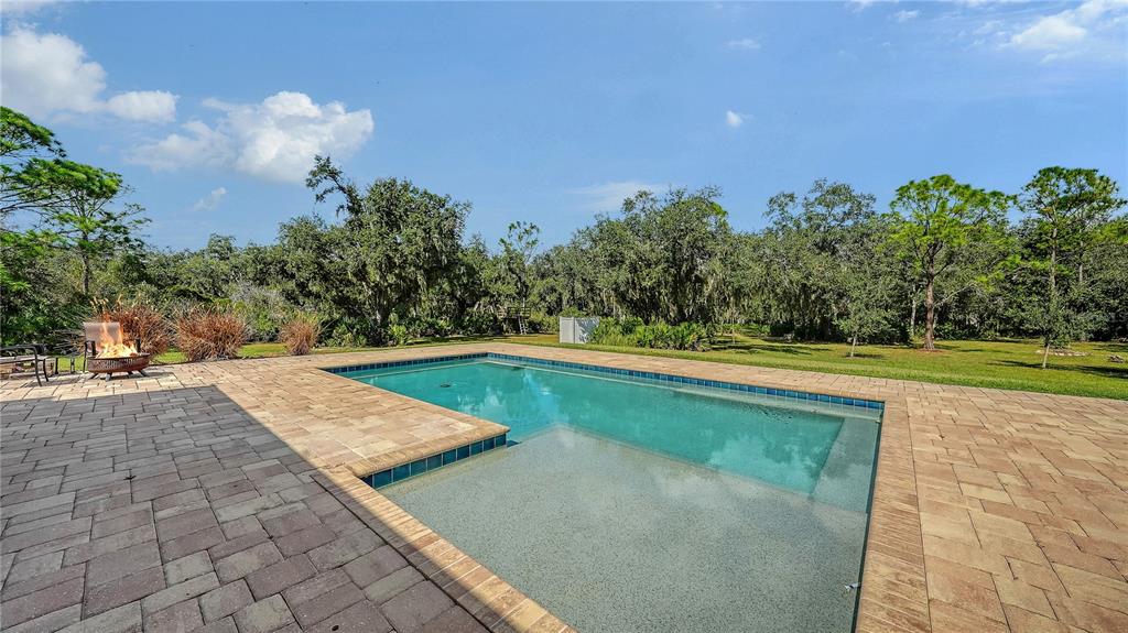 Sarasota, Florida, 34240, United States, 4 Bedrooms Bedrooms, ,4 BathroomsBathrooms,Residential,For Sale,1987822