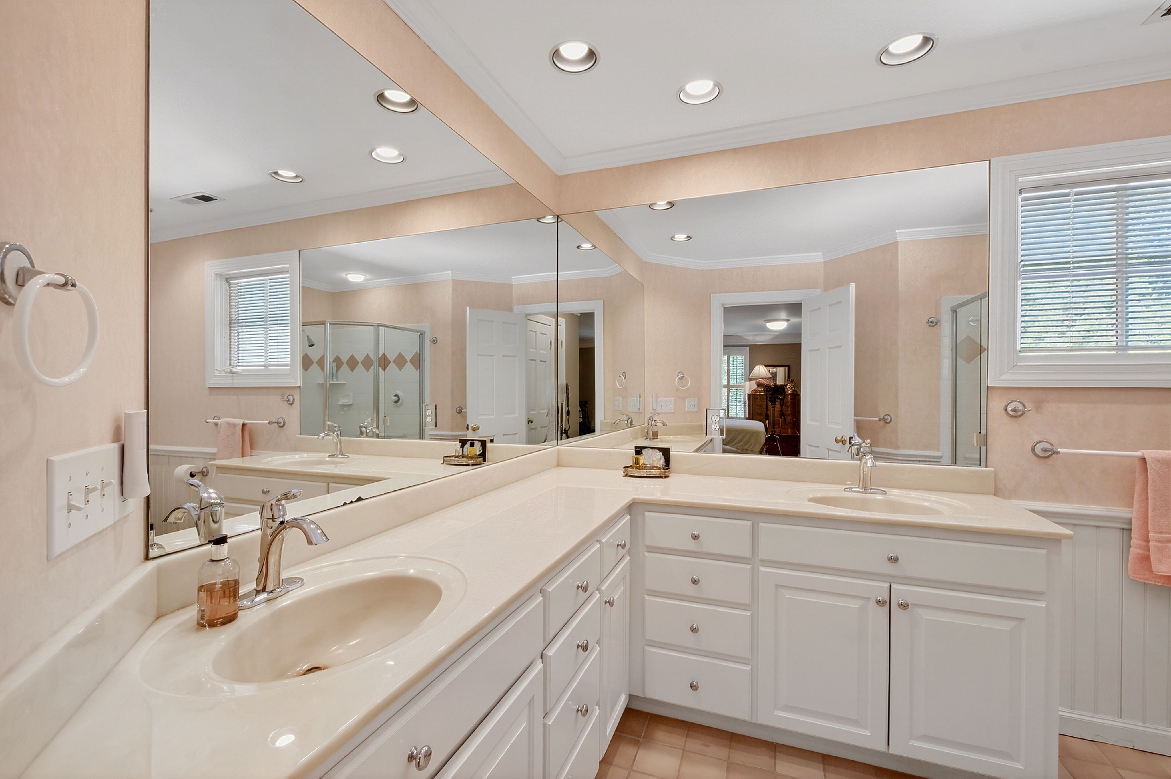  3708 Lubbock Drive, Raleigh, NC 27612 - 物件實景