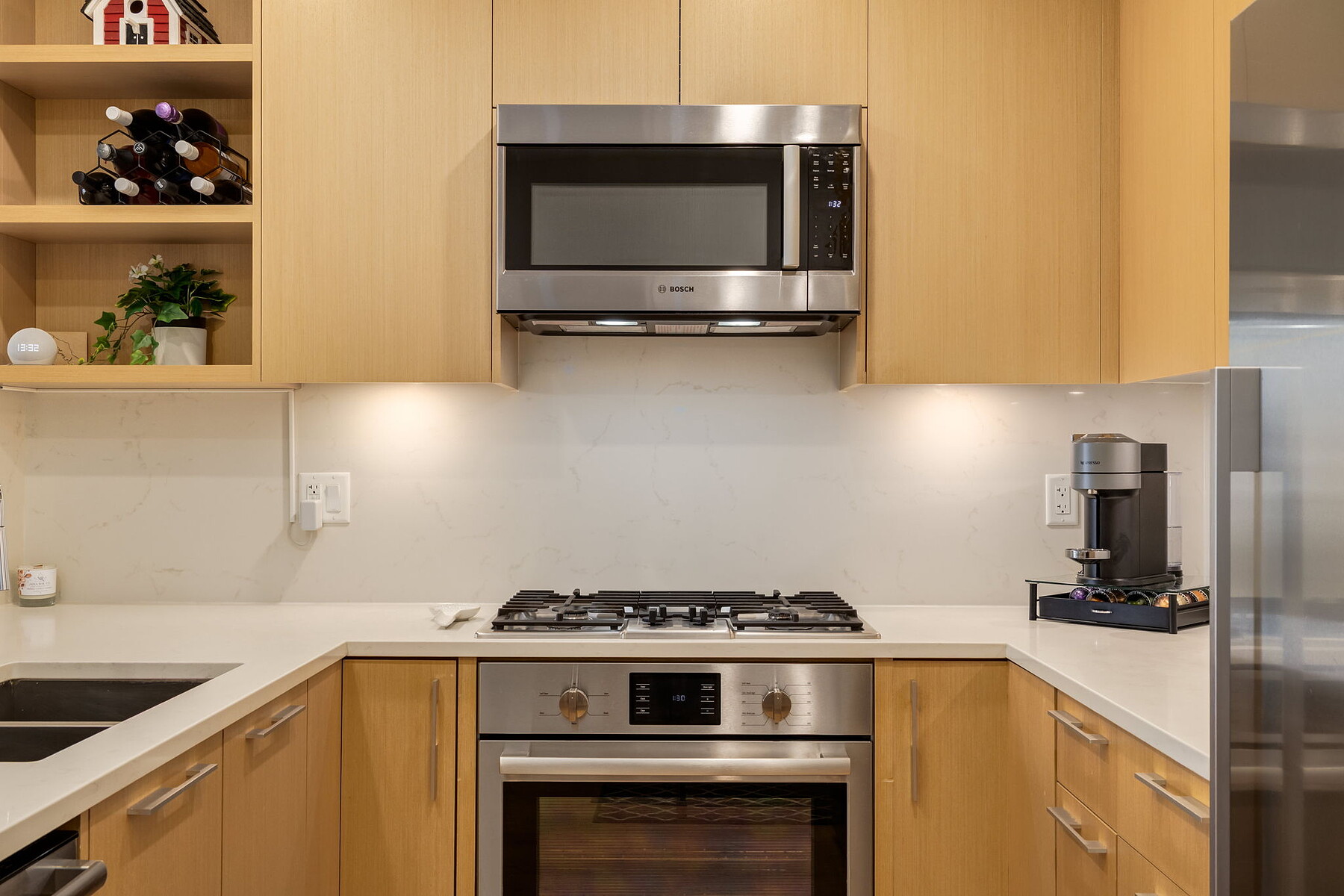  88 9 Street NE #403 - 物件實景