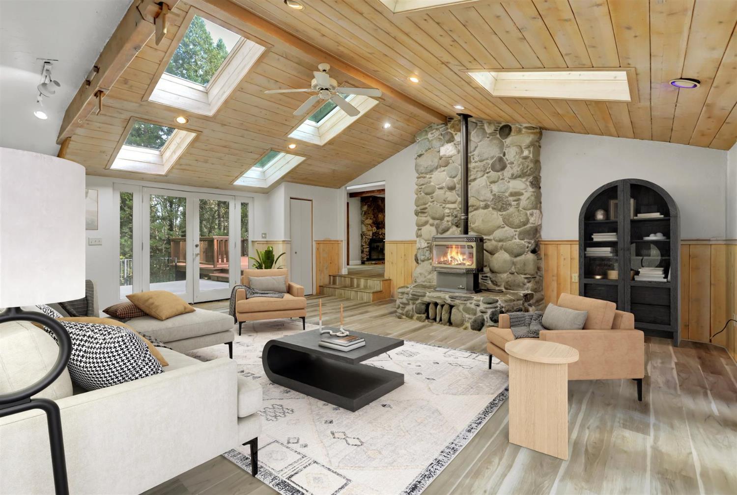 Nevada City, California, 95959, United States, 3 Bedrooms Bedrooms, ,2 BathroomsBathrooms,Residential,For Sale,1992371