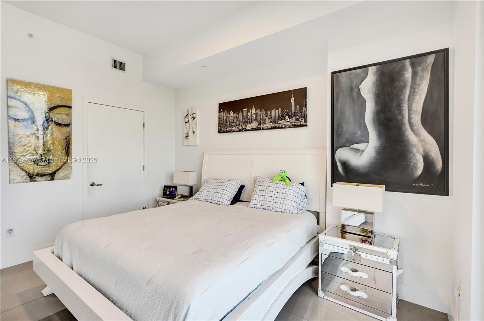 North Miami Beach, Florida, 33160, United States, 2 Bedrooms Bedrooms, ,2 BathroomsBathrooms,Residential,For Sale,1826638