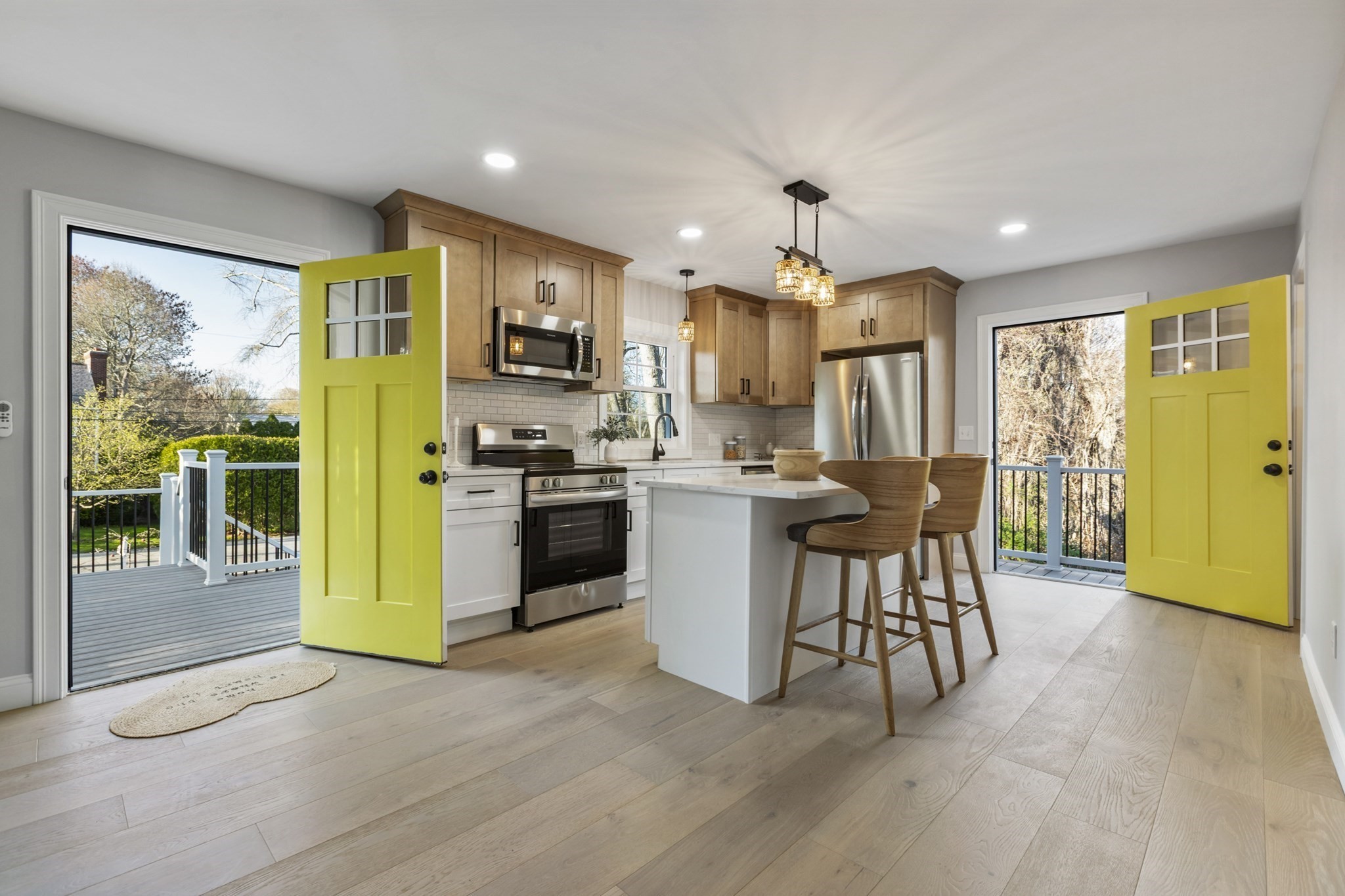 South Dartmouth, Massachusetts, 02748, United States, 4 Bedrooms Bedrooms, ,2 BathroomsBathrooms,Residential,For Sale,1977281