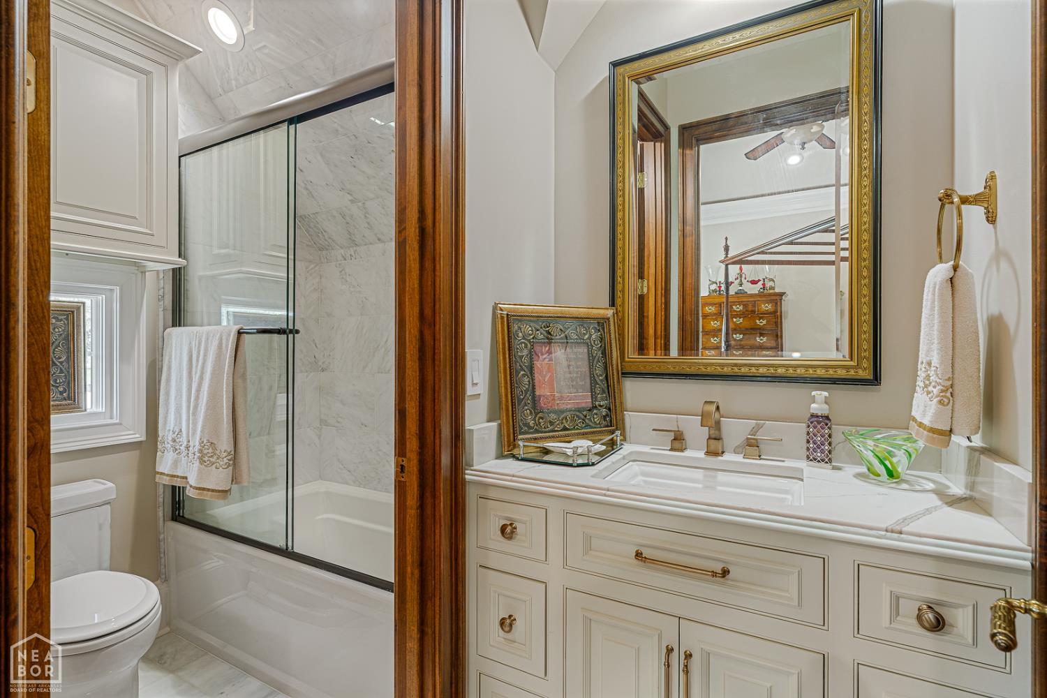 Jonesboro, Arkansas, 72404, United States, ,5 BathroomsBathrooms,Residential,For Sale,1974751