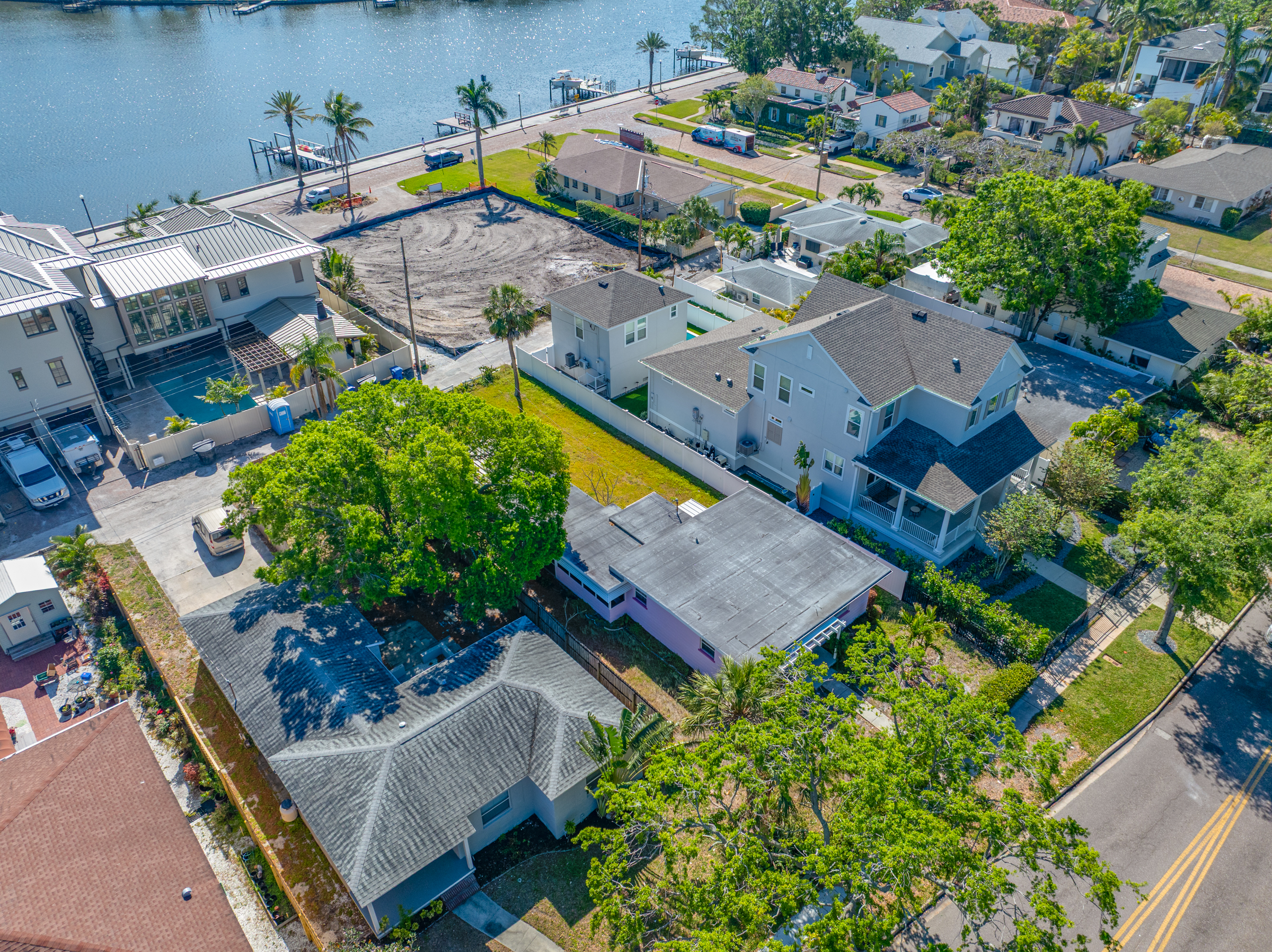 St Petersburg, Florida, 33701, United States, 2 Bedrooms Bedrooms, ,1 BathroomBathrooms,Residential,For Sale,1862109