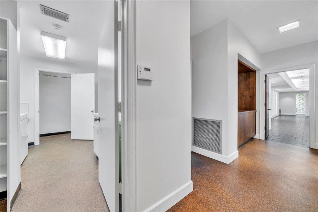 Cordele, Georgia, 31015, United States, 3 Bedrooms Bedrooms, ,5 BathroomsBathrooms,Residential,For Sale,1977947