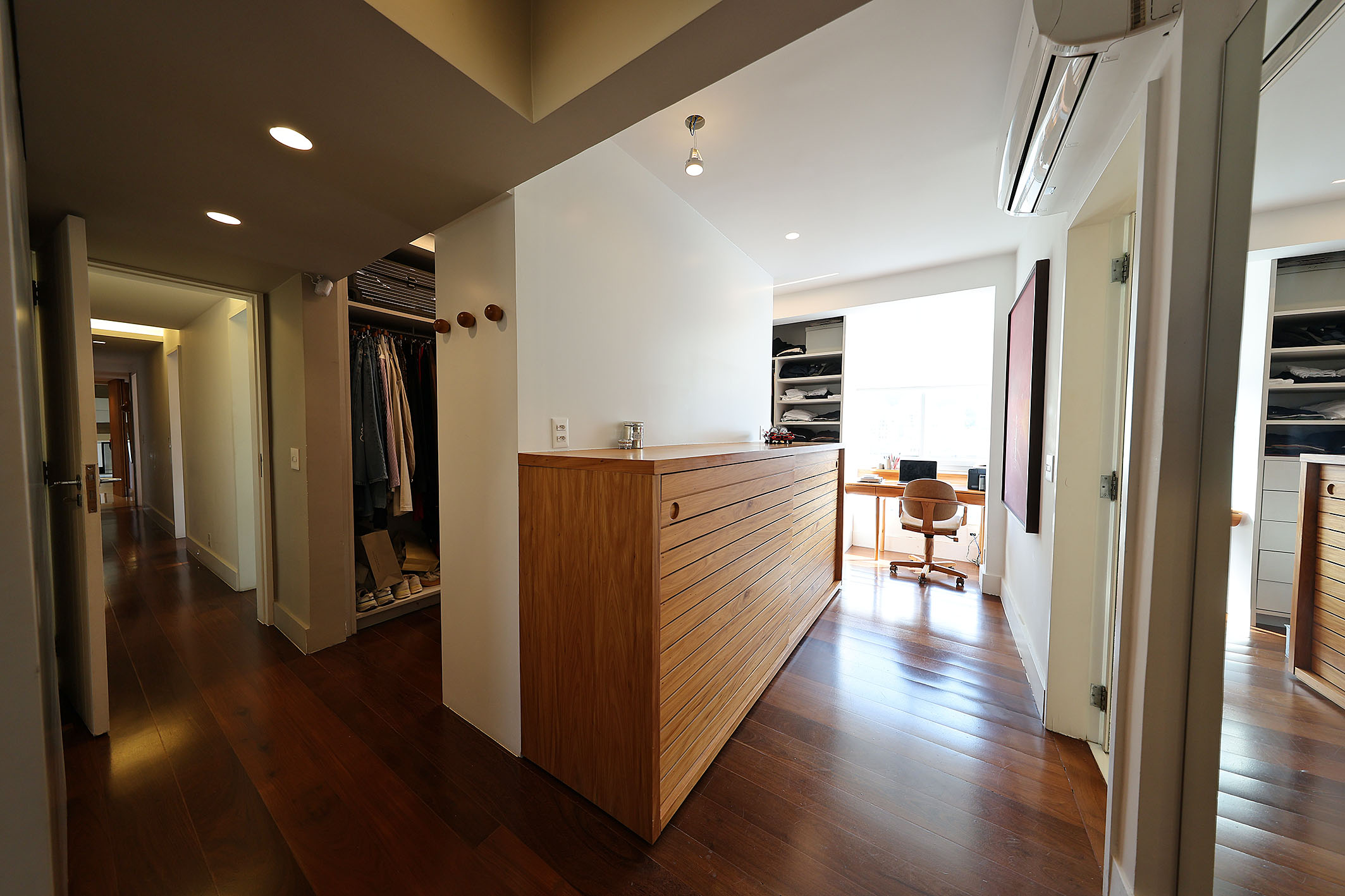  Renovated high-floor apartment with open views in Leblon - 物件實景