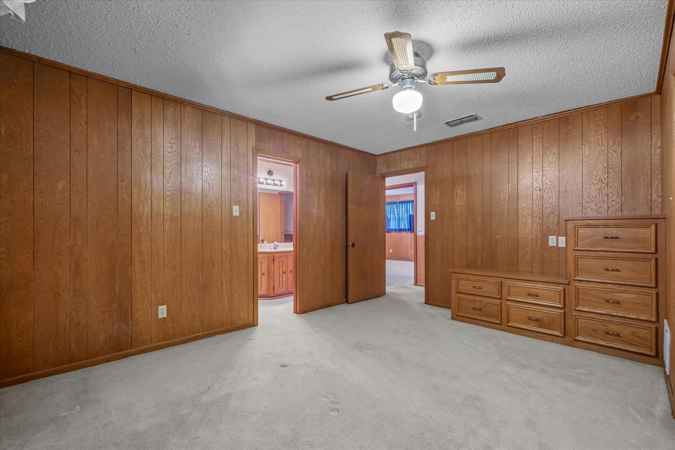 Wills Point, Texas, 75169, United States, 3 Bedrooms Bedrooms, ,3 BathroomsBathrooms,Residential,For Sale,1978262