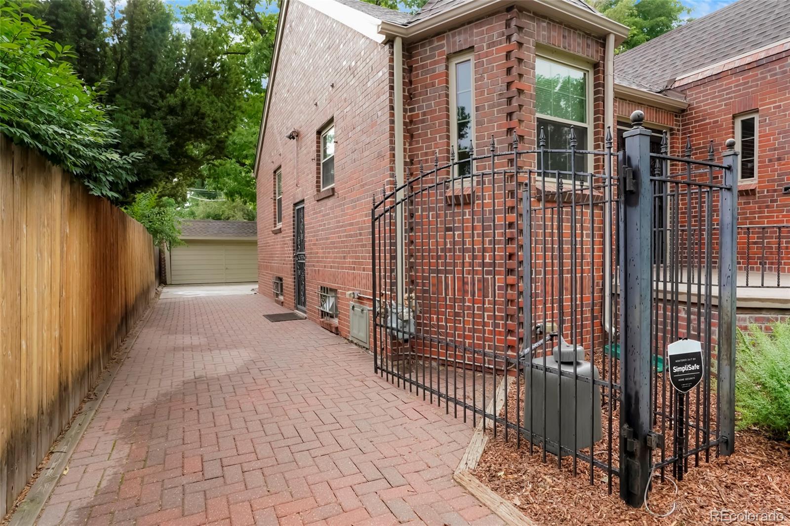 Denver, Colorado, 80207, United States, 3 Bedrooms Bedrooms, ,1 BathroomBathrooms,Residential,For Sale,1982969