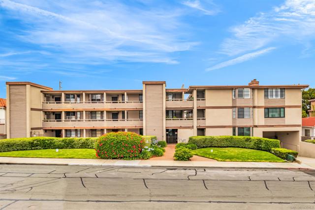 San Diego, California, 92106, United States, 2 Bedrooms Bedrooms, ,2 BathroomsBathrooms,Residential,For Sale,1835176