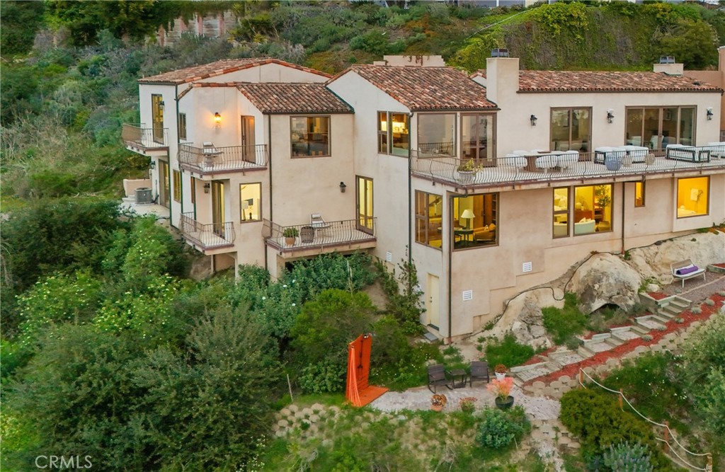 Laguna Beach, California, 92651, United States, 5 Bedrooms Bedrooms, ,6 BathroomsBathrooms,Residential,For Sale,1908512