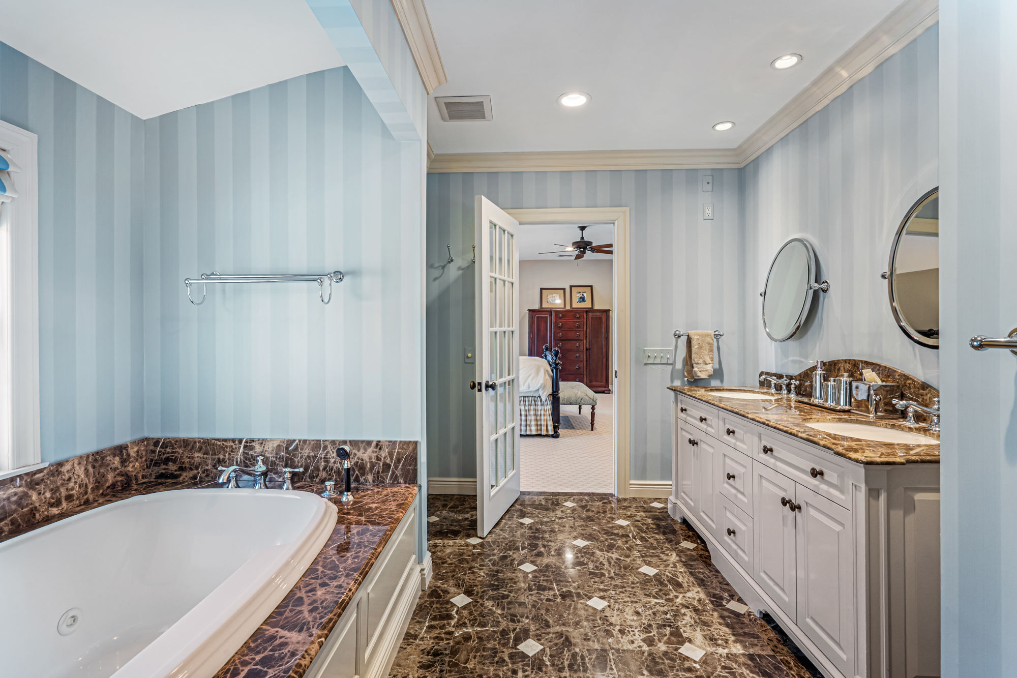  100 Elderfields Road, Manhasset, NY 11030 - 物件實景