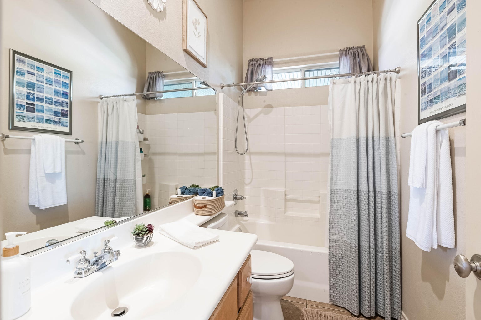 La Quinta, California, 92253, United States, 4 Bedrooms Bedrooms, ,2 BathroomsBathrooms,Residential,For Sale,1931637
