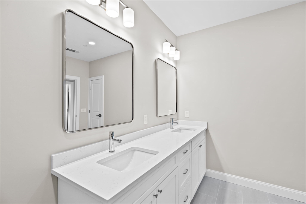Milton, Massachusetts, 02186, United States, 1 Bedroom Bedrooms, ,1 BathroomBathrooms,Residential,For Sale,1785759