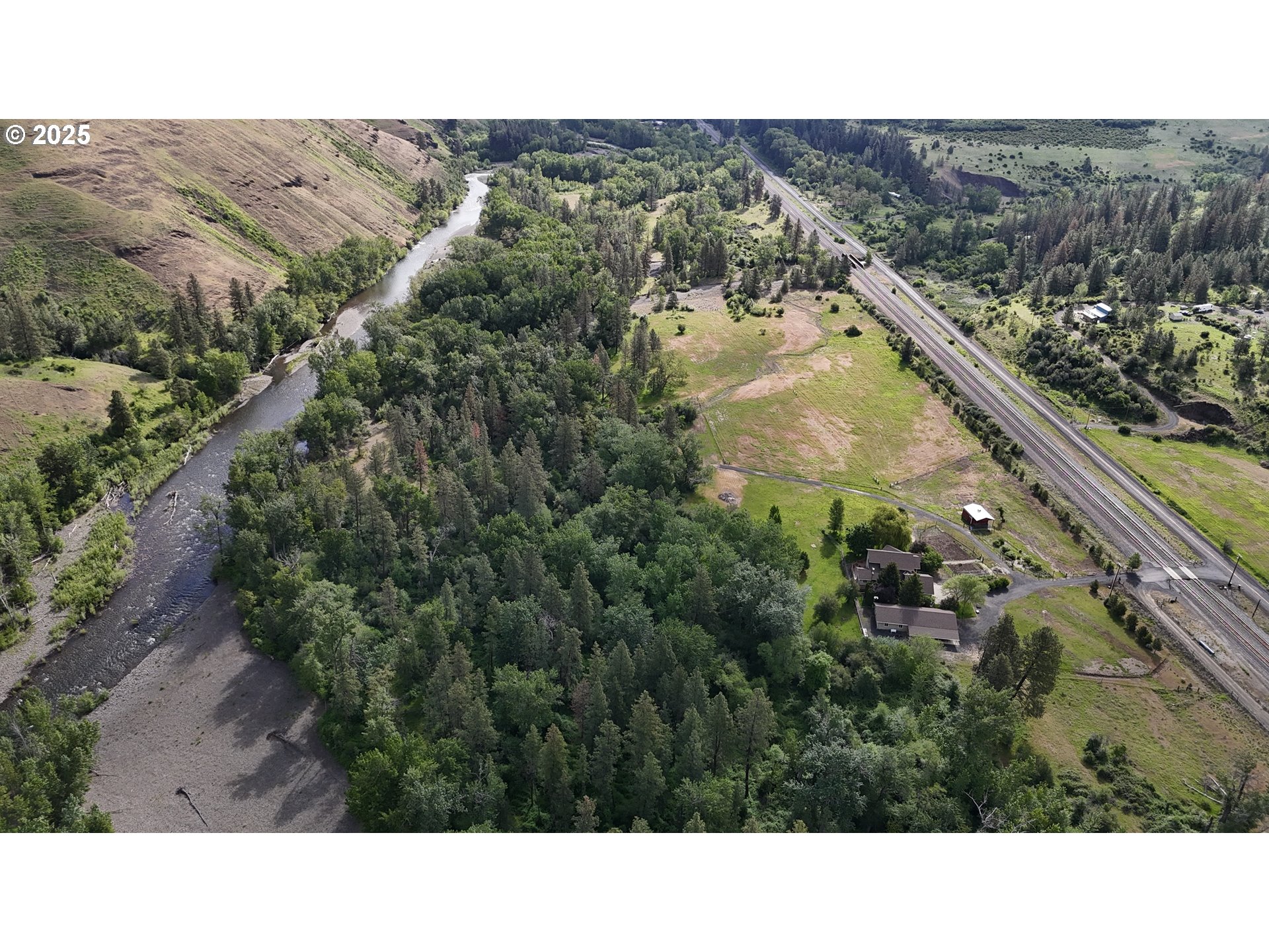 Adams, Oregon, 97810, United States, 4 Bedrooms Bedrooms, ,3 BathroomsBathrooms,Residential,For Sale,1793219