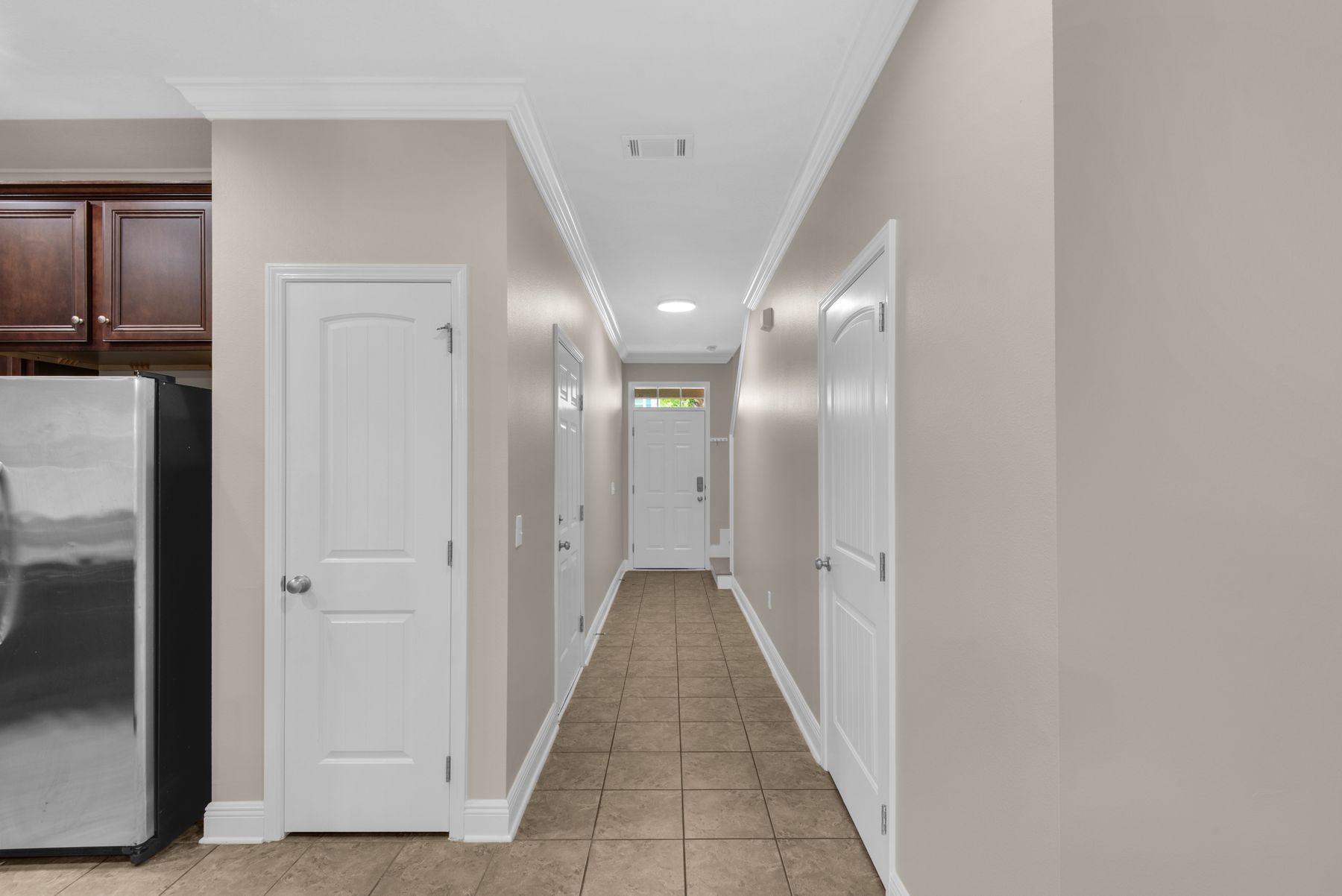 Move-In Ready Townhome Near Beaches And Bay - 物件實景