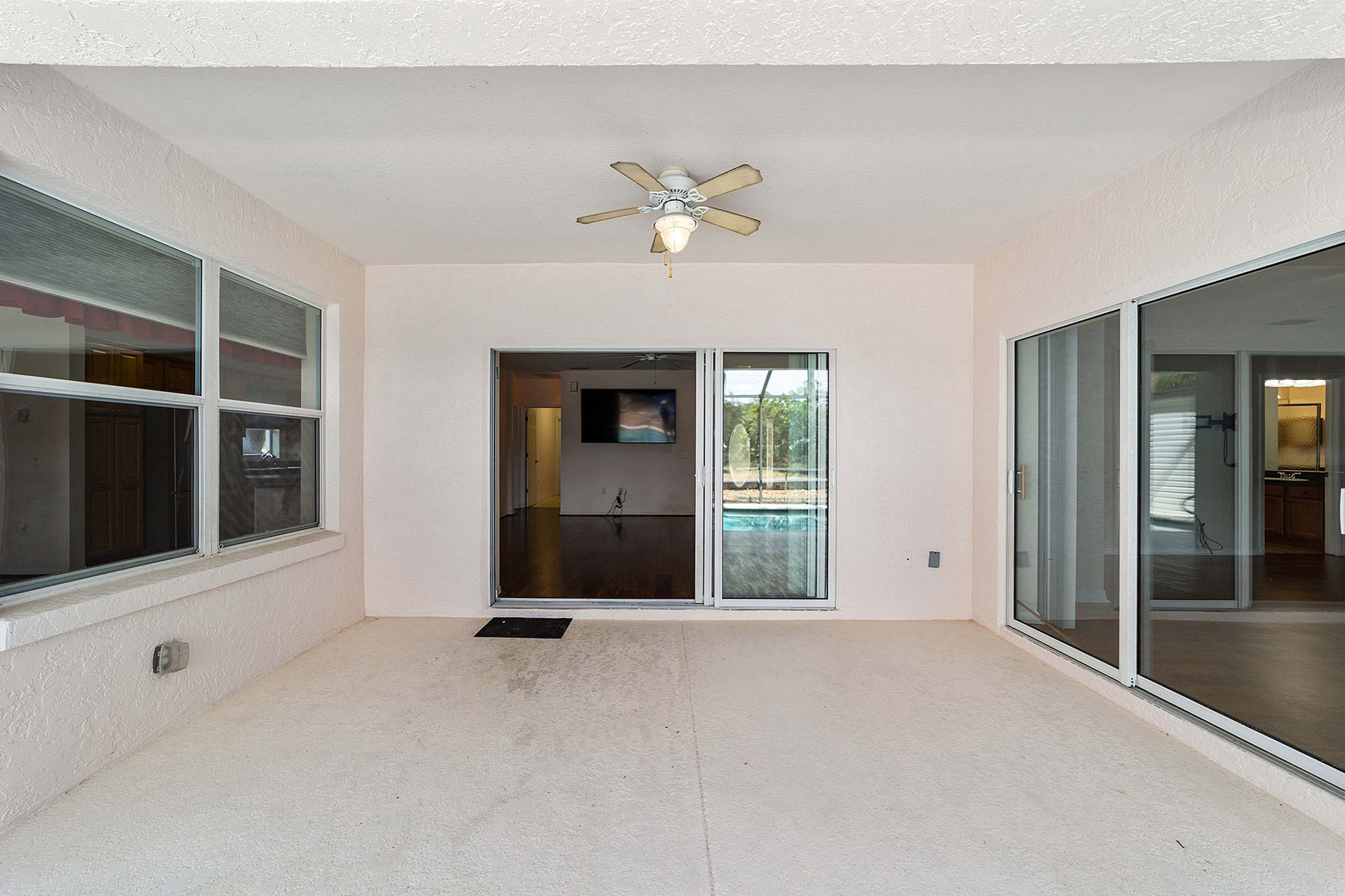  DUNNELLON - 物件實景