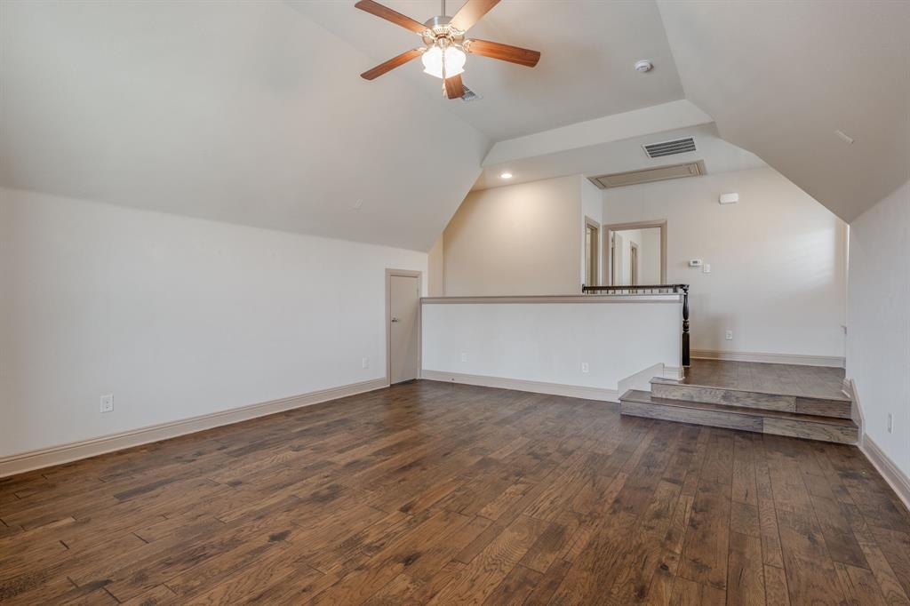 Roanoke, Texas, 76262, United States, 4 Bedrooms Bedrooms, ,3 BathroomsBathrooms,Residential,For Sale,2005559