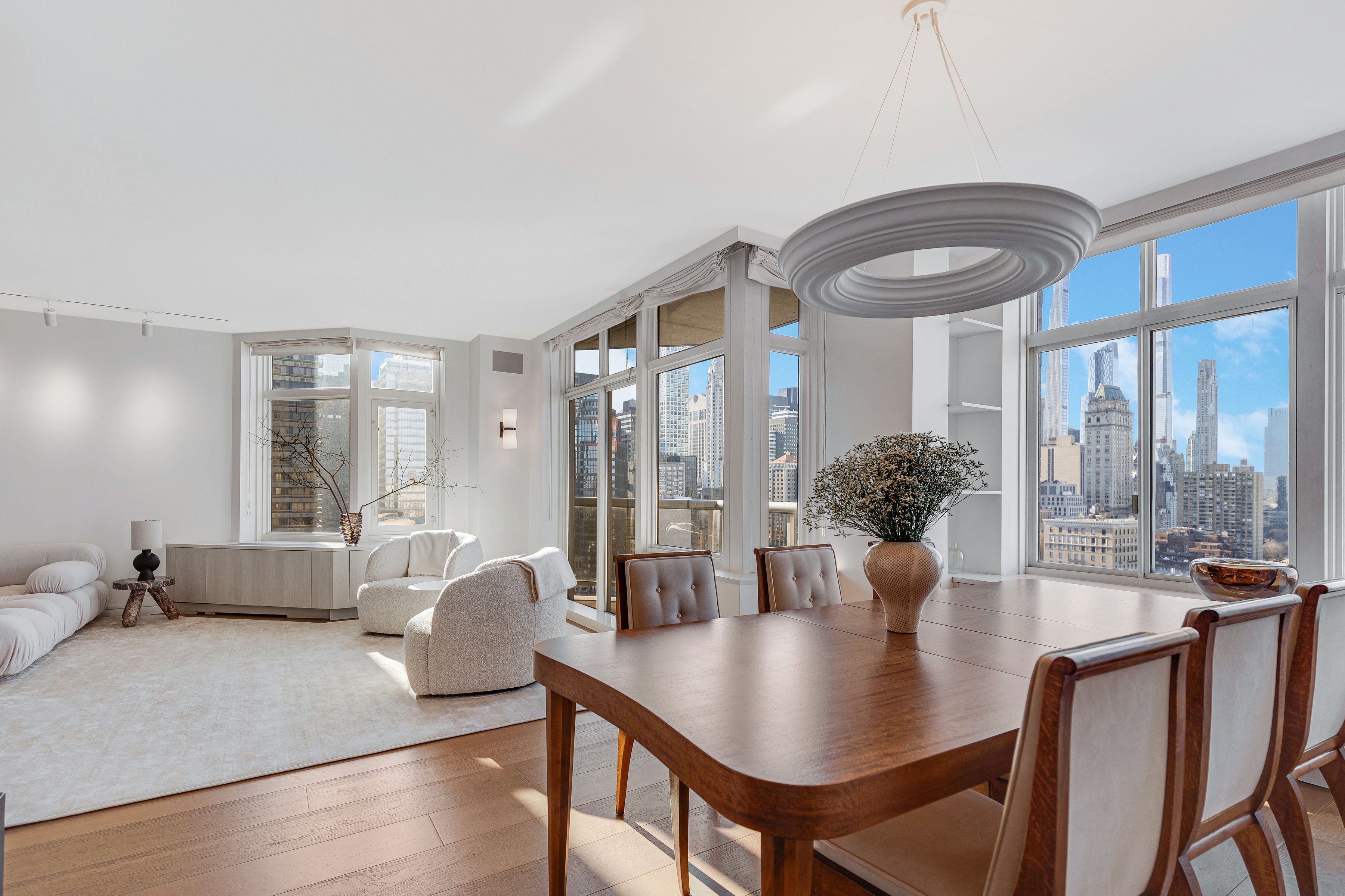  188 East 64th Street, 2501 - 物件實景