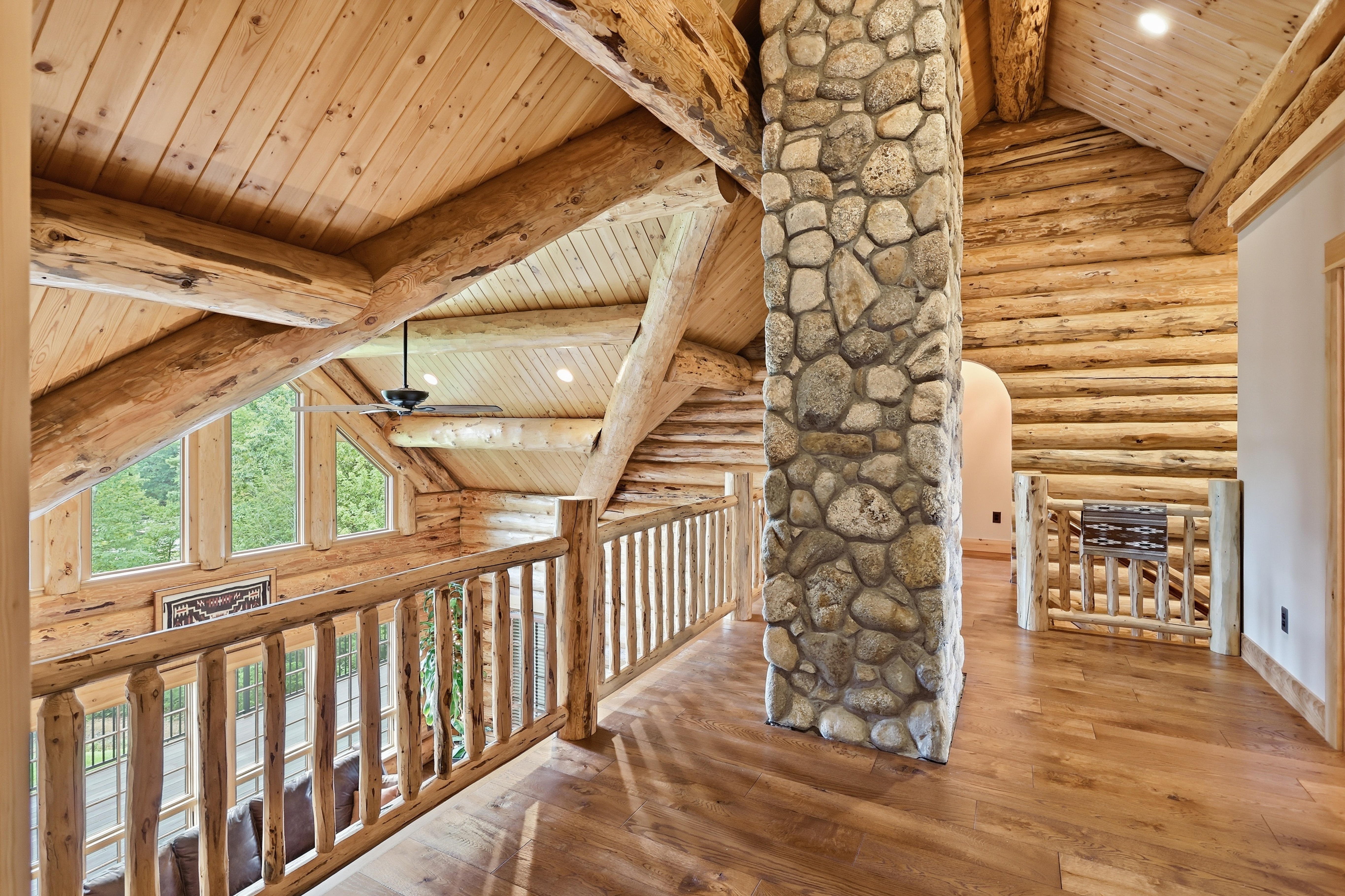  97 Oakmont Ave, Westminster, MA, 01473 - 物件實景