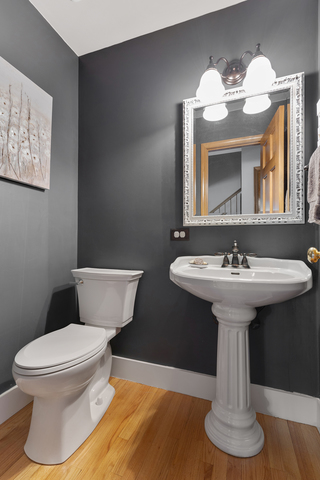 Huntley, Illinois, 60142, United States, 4 Bedrooms Bedrooms, ,3 BathroomsBathrooms,Residential,For Sale,1985712