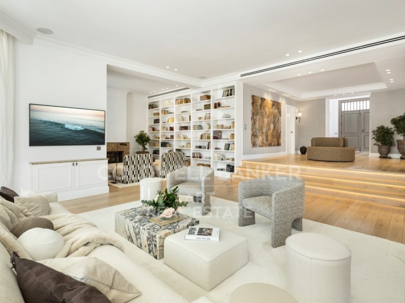 Marbella, Andalusia, ES, 5 Bedrooms Bedrooms, ,6 BathroomsBathrooms,Residential,For Sale,1794522